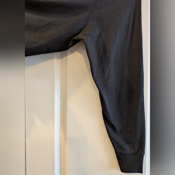 Vuori Daydream Crew Long Sleeve Shirt Black Heather Size L Athleisure Minimalist - Picture 14 of 15